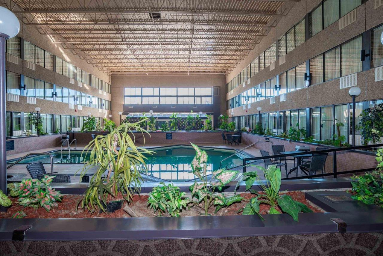 Sandman Hotel Castlegar Eksteriør billede